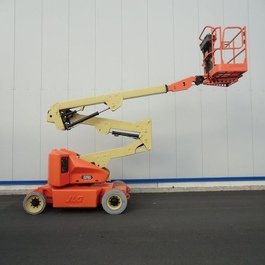 JLG E400AN